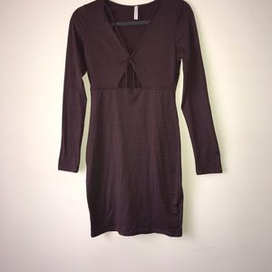 Cleavage cutout dress